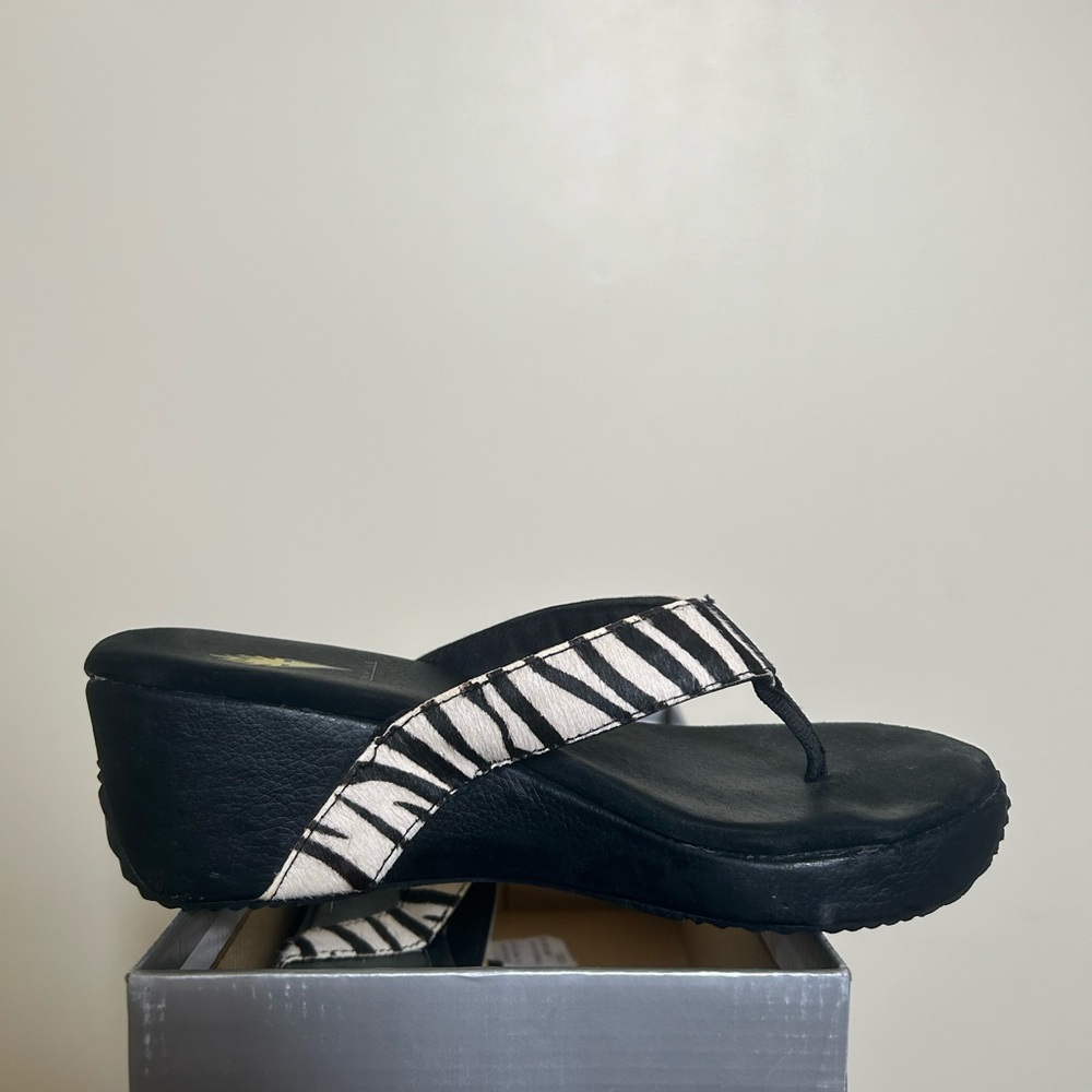 Volatile Jessica Animal print sandals